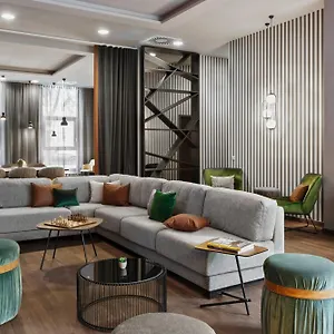 **** Hotel By Marriott East Germania