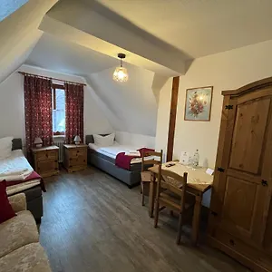  Hotel Main-art